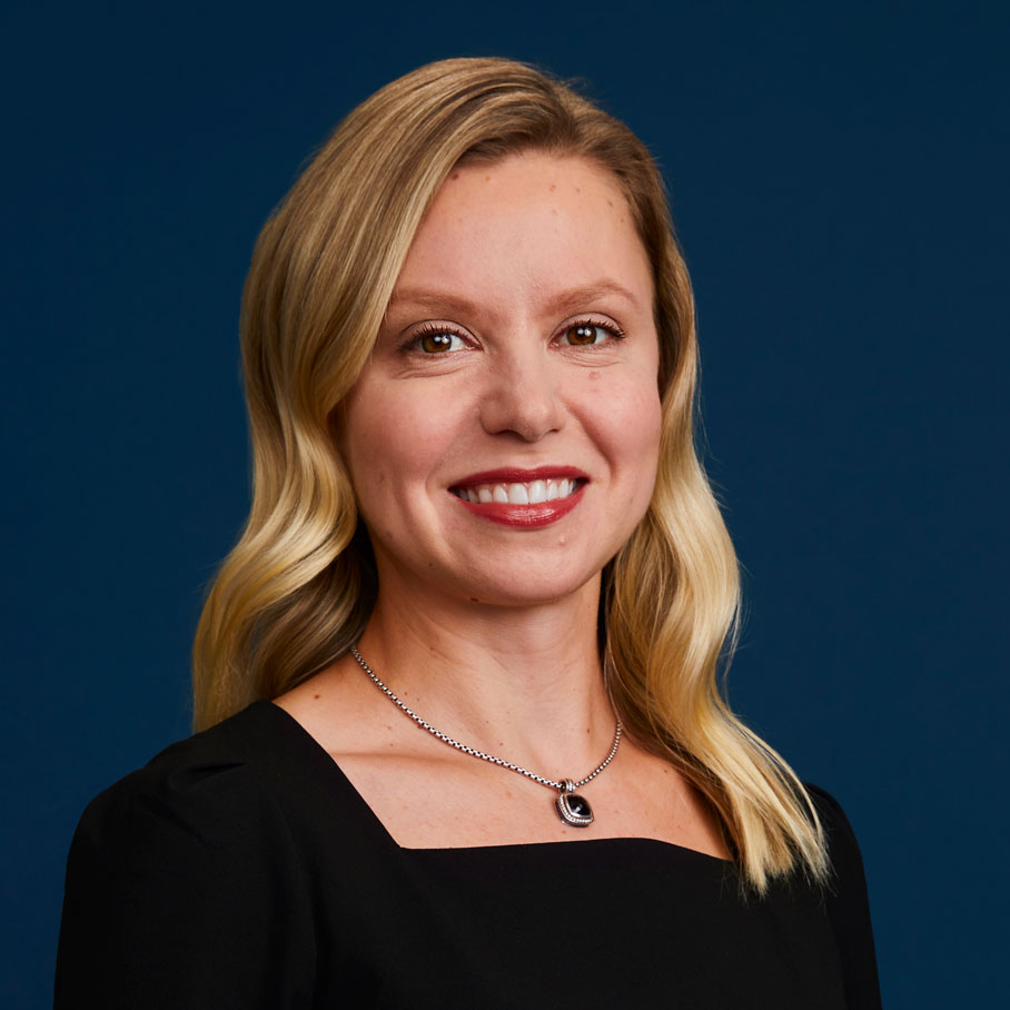 Ellie Ivanova headshot